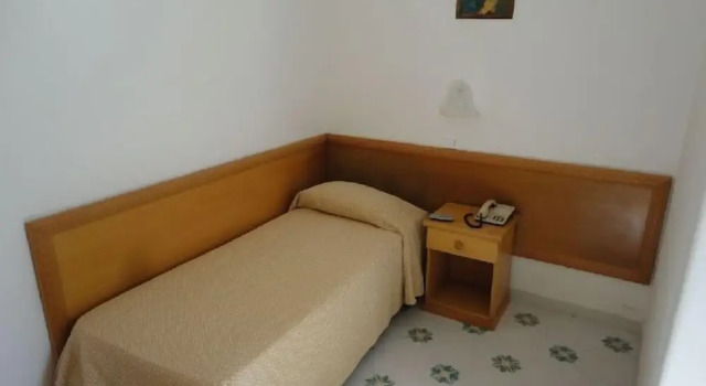 Одноместный номер Standard Hotel Candia