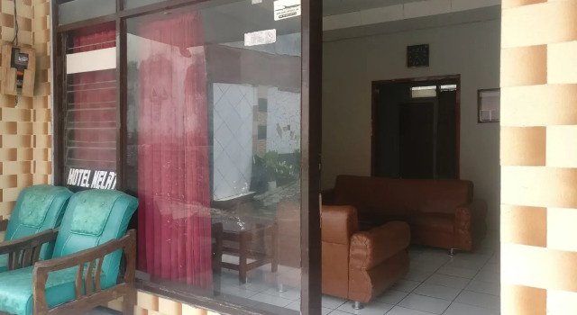 Camera Standard Hotel Teratai Putih