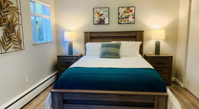 Номер Standard с балконом Modern & Chic Condo in the heart of Old Town