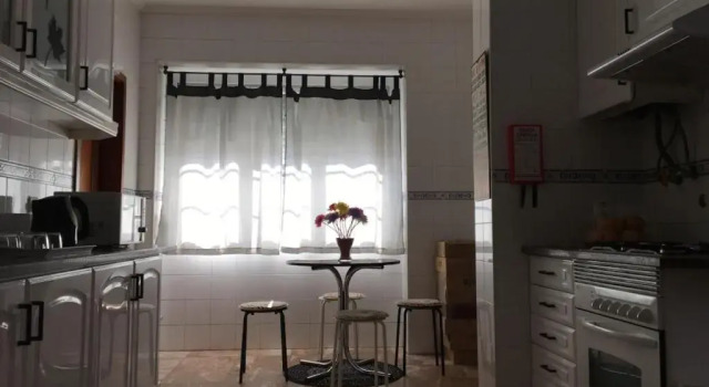 Guest House Guerra Junqueiro, Забронировать Гостевой дом Гостевые дома Лиссабона, рядом с Ареэйру, Гостевой дом