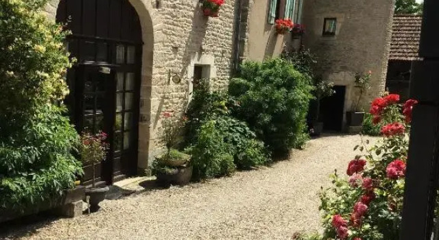 Les Chambres De Rougemont, Rezervasyon Bed and Breakfast Rougemont Burgonya