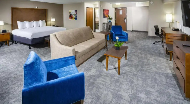 Люкс Best Western Plus Henderson Hotel