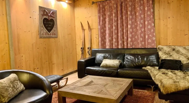 Ride & Breakfast Morzine-Avoriaz, Забронировать Отель Отели Порта дю Солей с бассейном, Бассейн