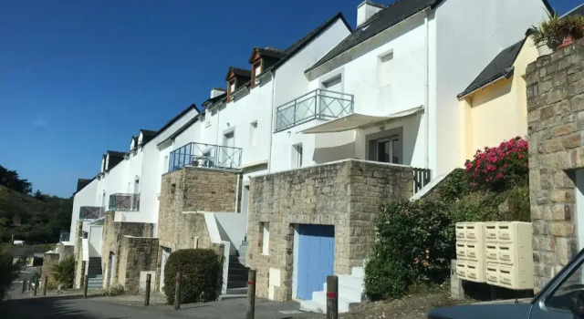 Appart Hôtel Port Sauzon balcon et parking privé, Rezerwuj Hotel Sauzon 
