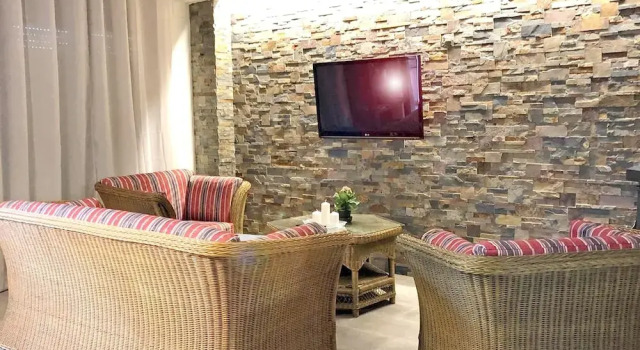 House With 4 Bedrooms in Cretas, With Wonderful Mountain View, Terrace and Wifi, Varaa Hotelli Cretas Matarranya