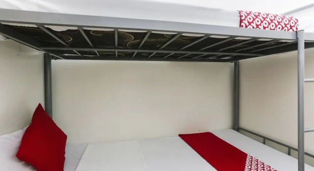 OYO 467 Trees Residences, Забронировать Отель Кесон-Сити 