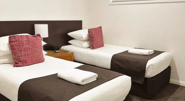 Семейные апартаменты Red Earth Motel