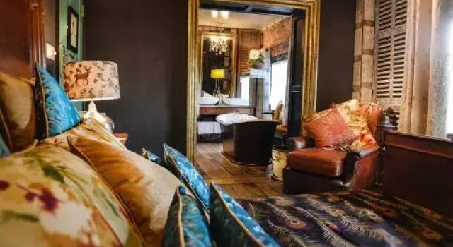 Roebuck Inn, Забронировать Отель Натсфорд Чешир