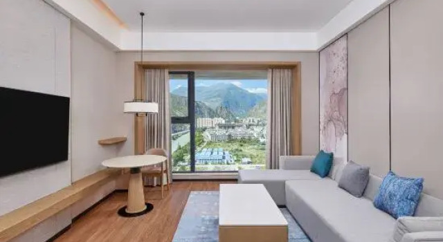 Люкс Deluxe Courtyard By Marriott Jiuzhaigou