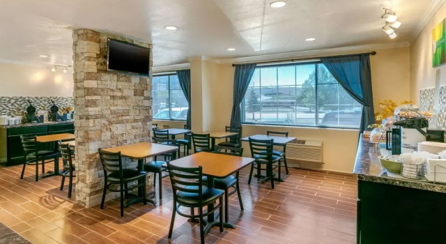 Travelodge Rawlins WY, Varaa Hotelli Rawlins Wyoming
