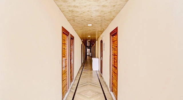 Hotel O OM VILLA RESIDENCY Near Lotus Temple, Забронировать Отель Недорогие отели Нью-Дели, недорого
