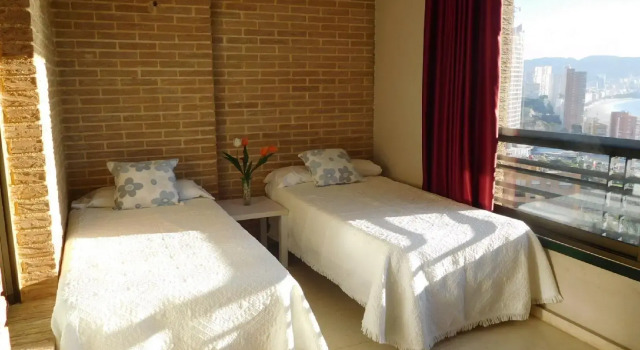 Coblanca 32 - One Bedroom, Забронировать Отель Отели Бенидорм с парковкой, рядом с Гольф-клуб Las Rejas, Парковка