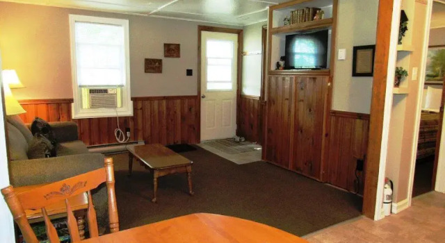 Шале CARLETON INN & COTTAGES