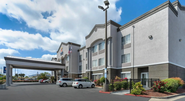 Comfort Inn & Suites Sacramento - University Area