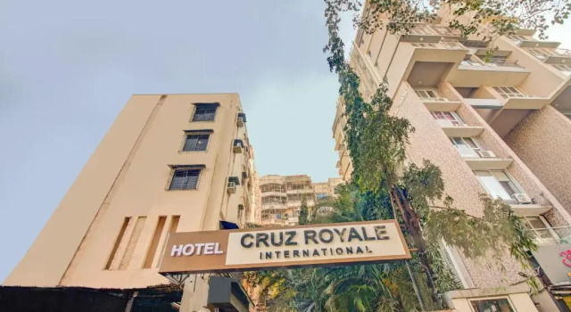 Fabhotel Cruz Royale
