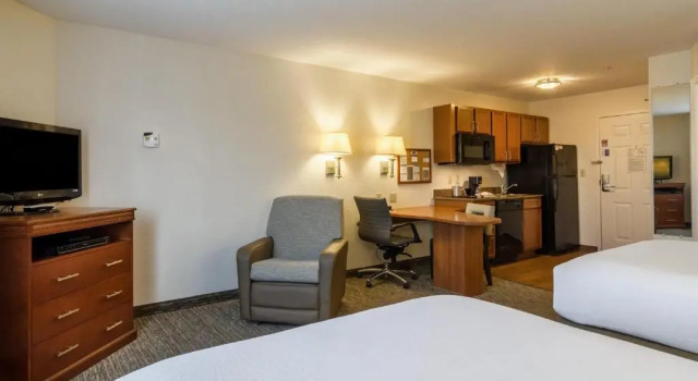 Четырёхместный люкс Candlewood Suites Jacksonville East Merril Road by IHG