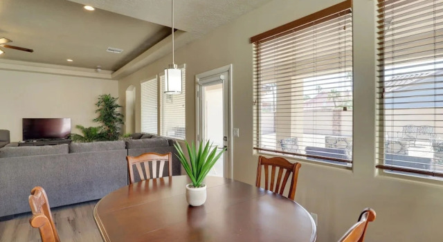Golf, Gamble & Get Away! Mesquite Desert Retreat, Book Feriehus Villaer i Missouri, Villa