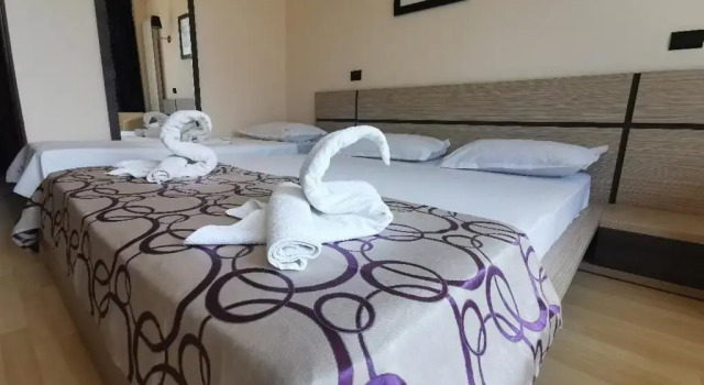 Vila Sangria, Rezerwuj Hotel Navodari Mamaia-Sat