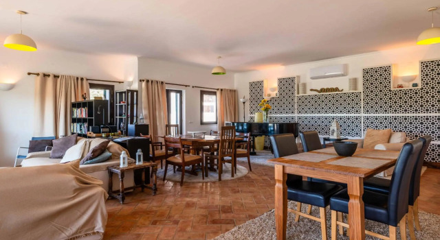 Villa Eiras Altas by Portucasa, Забронировать Вилла Отели Алгарви с парковкой, Парковка