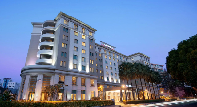 Номер Standard PARKROYAL Yangon