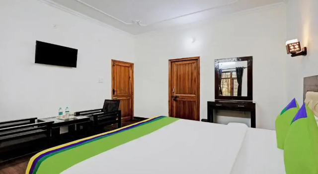 Номер Standard Treebo Trend Lake View Inn Bhimtal