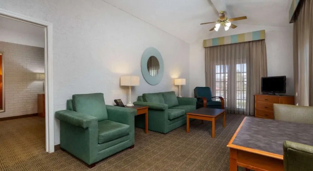Двухместный люкс La Quinta Inn Tampa Airport Stadium Westshore