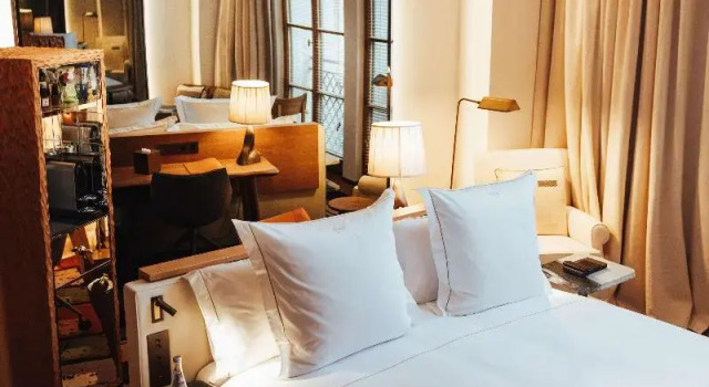 Двухместный полулюкс Deluxe Hotel SAX Paris, LXR Hotels & Resorts