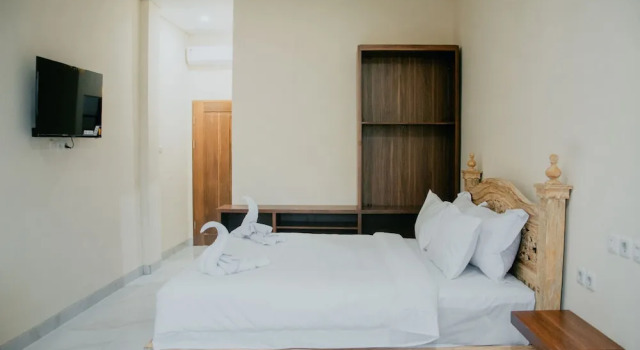 The Laviana Hotel, Book Hotel Billige hoteller i Kalibukbuk