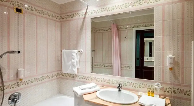 Полулюкс Hotel Sochers Club