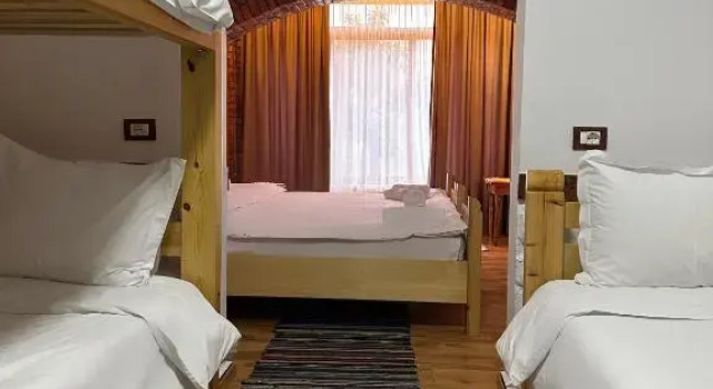 Alpeta Agrotourism & Winery - Roshnik , Berat, Buchen Sie Hotel Hotels in Berat mit Parkplatz, Parkplätze