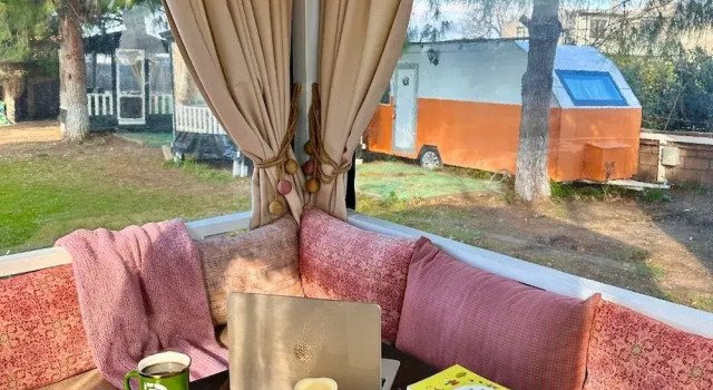 Номер Standard Mona Glamping Caravan Suites