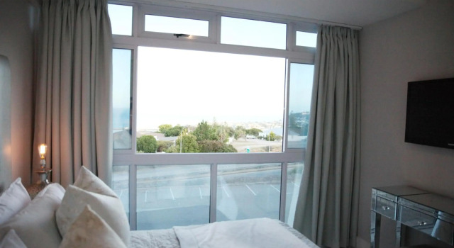 In Touch Seaview