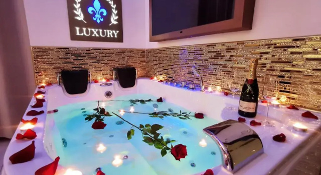 Giglio Luxury Apartment - Chroma Italy, Prenota Appartamento Ostiense Roma