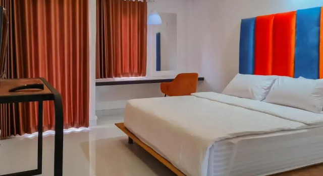Sans Hotel Grand Sabaraya Cikampek, Book Hotel Hoteller i Cikampek med parkering, Parkering