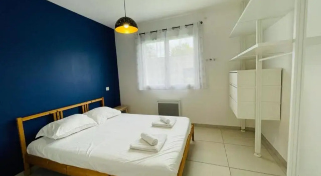 Charming house with TERRACE and GARDEN, Забронировать Отель Англе French Basque Country