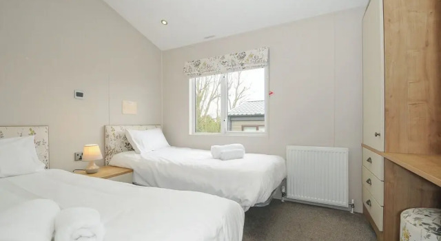 Lodge 70 at Riviera Bay Coastal Retreat, Prenota Hotel Brixham Devon, vicino a Mansands