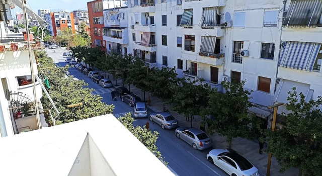 Apartment in the City Center, Rezerwuj Apartament Hotele w Durres County z parkingiem, Parking
