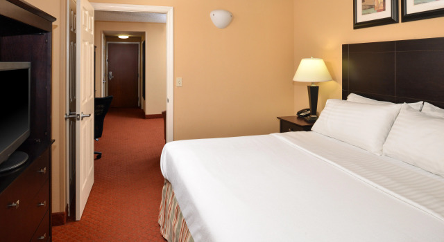 Holiday Inn Martinsburg by IHG