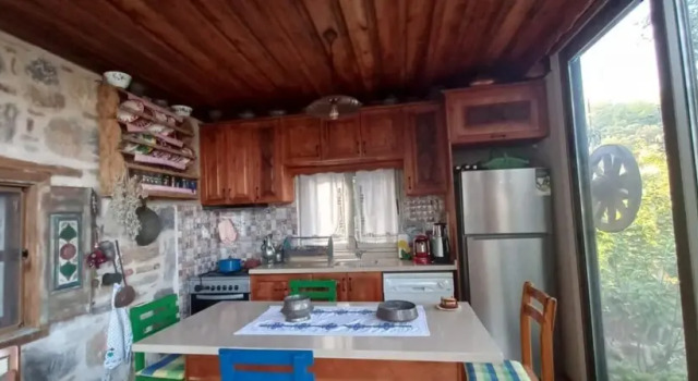Secluded Home With Sea View and Backyard in Milas, Rezervovat Hotel Hotely v Mugla s parkováním, Parkování