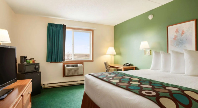Двухместный люкс Super 8 by Wyndham West Fargo Main Ave ND