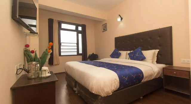 Capital O 9686 Hotel Shantiniketan, Book Hotel Hotels in Sikkim with Parking, Parking