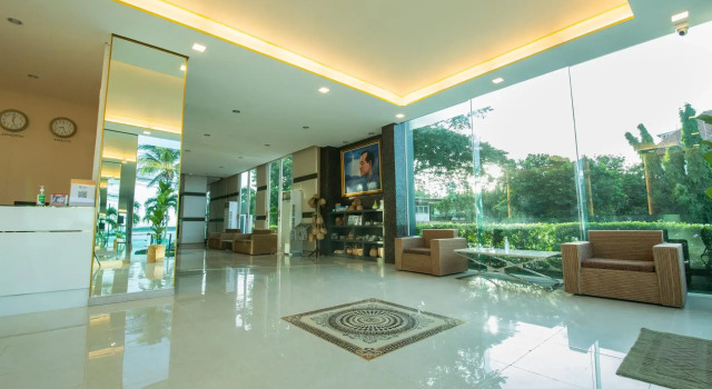 Phuglong Hotel