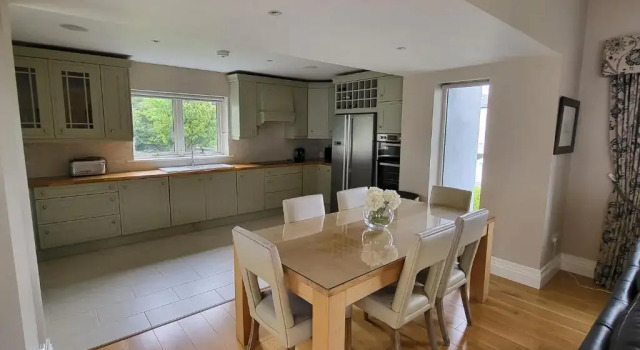 The Coach House, Rezerwuj Hotel Killiney Leinster