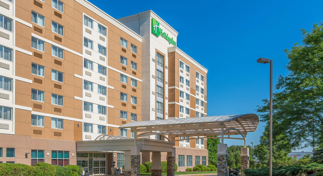 Clarion Hotel, Varaa Hotelli Hotellit New England uima-altaalla, Uima-allas