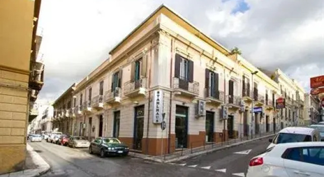 L'Attico, Book Hotel Reggio di Calabria Calabria