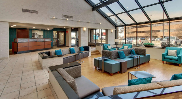 Pear Tree Inn St. Louis Airport, Boek Hotel Edmundson Missouri