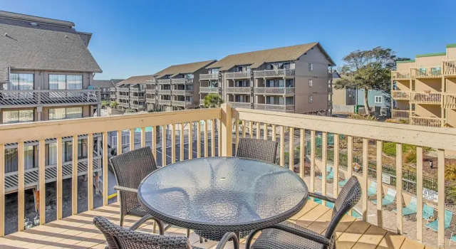 Walk to Ocean: Pool-view Condo in Myrtle Beach!, Забронировать Апартаменты/квартира Апартаменты Южной Каролины, Апартаменты/квартира