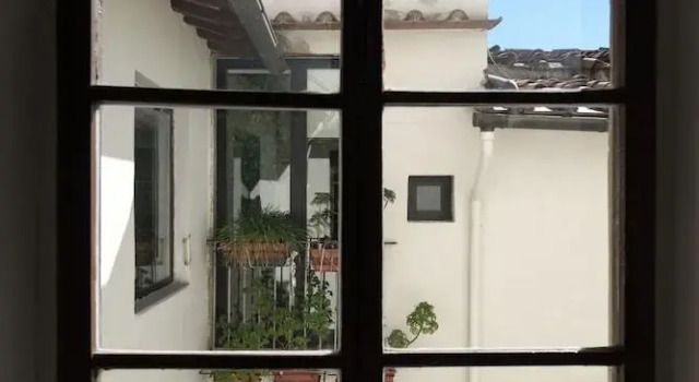 Cosy Suites in Glamorous Santo Spirito PLUS, Забронировать Апартаменты/квартира Апартаменты Флоренции, рядом с Дворец Ручеллаи, Апартаменты/квартира