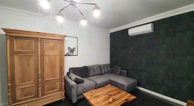 Korda Apartments
