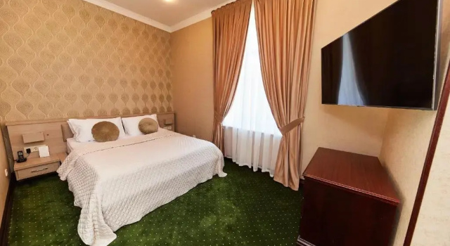 Полулюкс Аркадия Плаза Отель